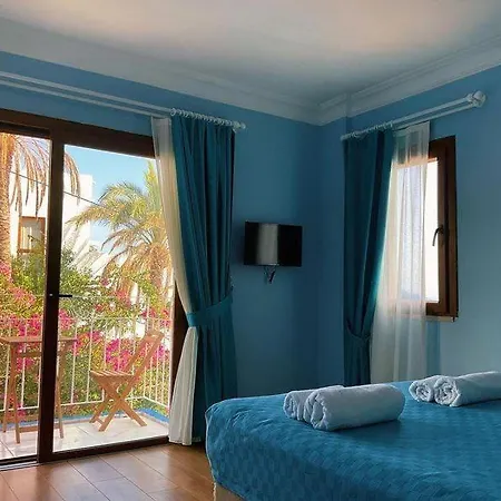 Marquis Blue Bed & Breakfast