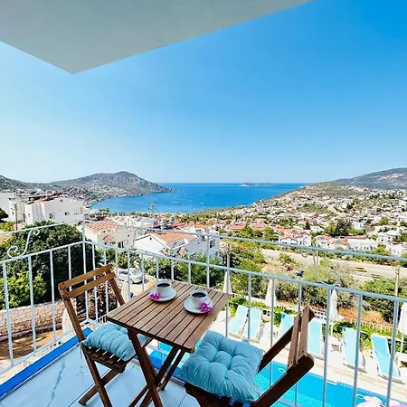 Marquis Blue Bed & Breakfast Kas